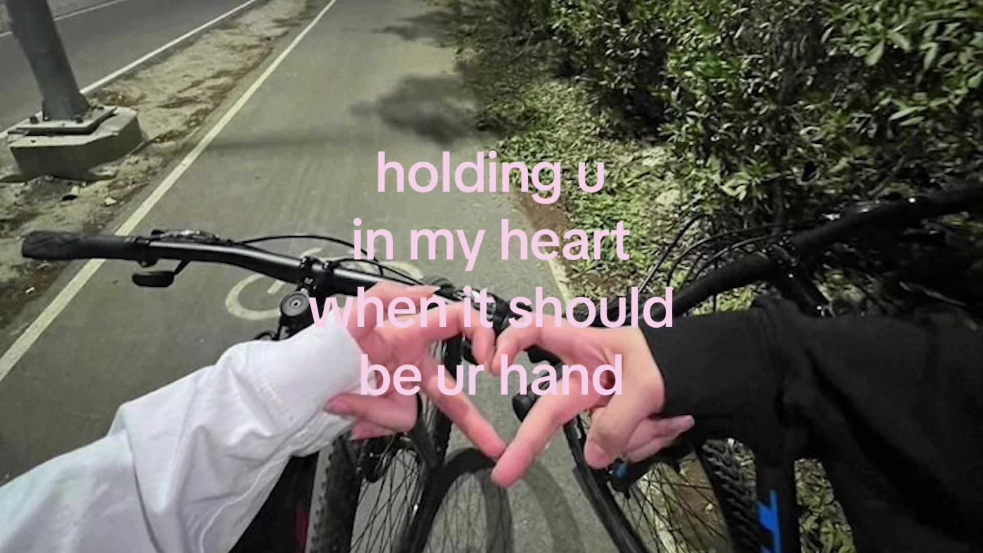 @loving_u_4_evr