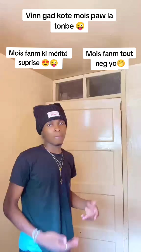@mickey_mask_