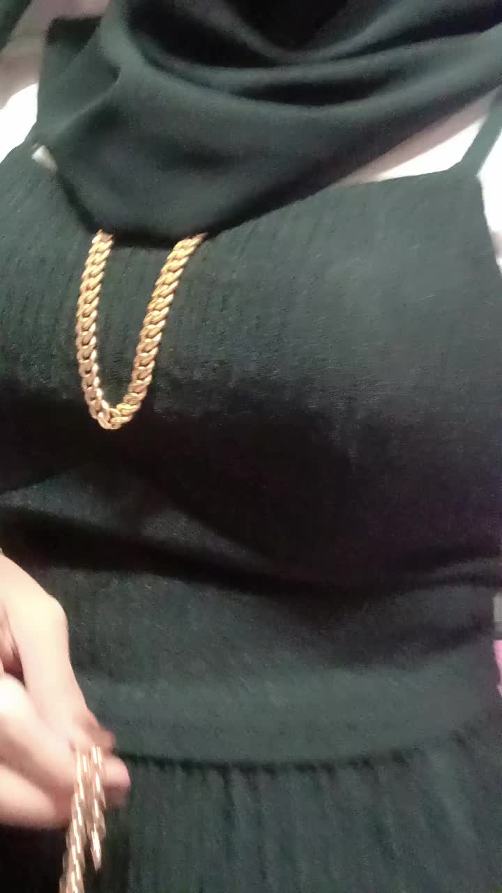 @ariana