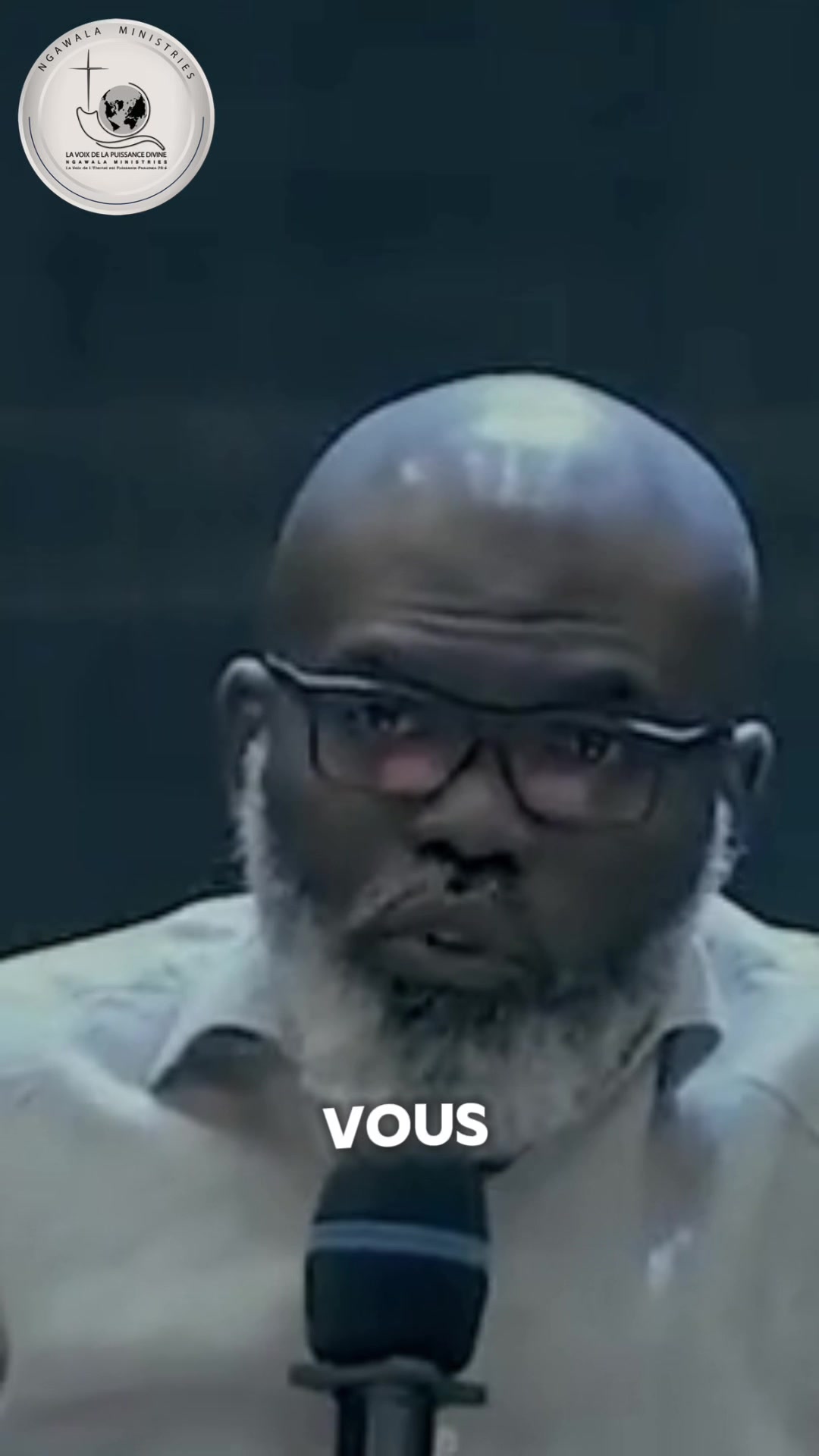 @R&eacute;v&eacute;rend Francis Ngawala