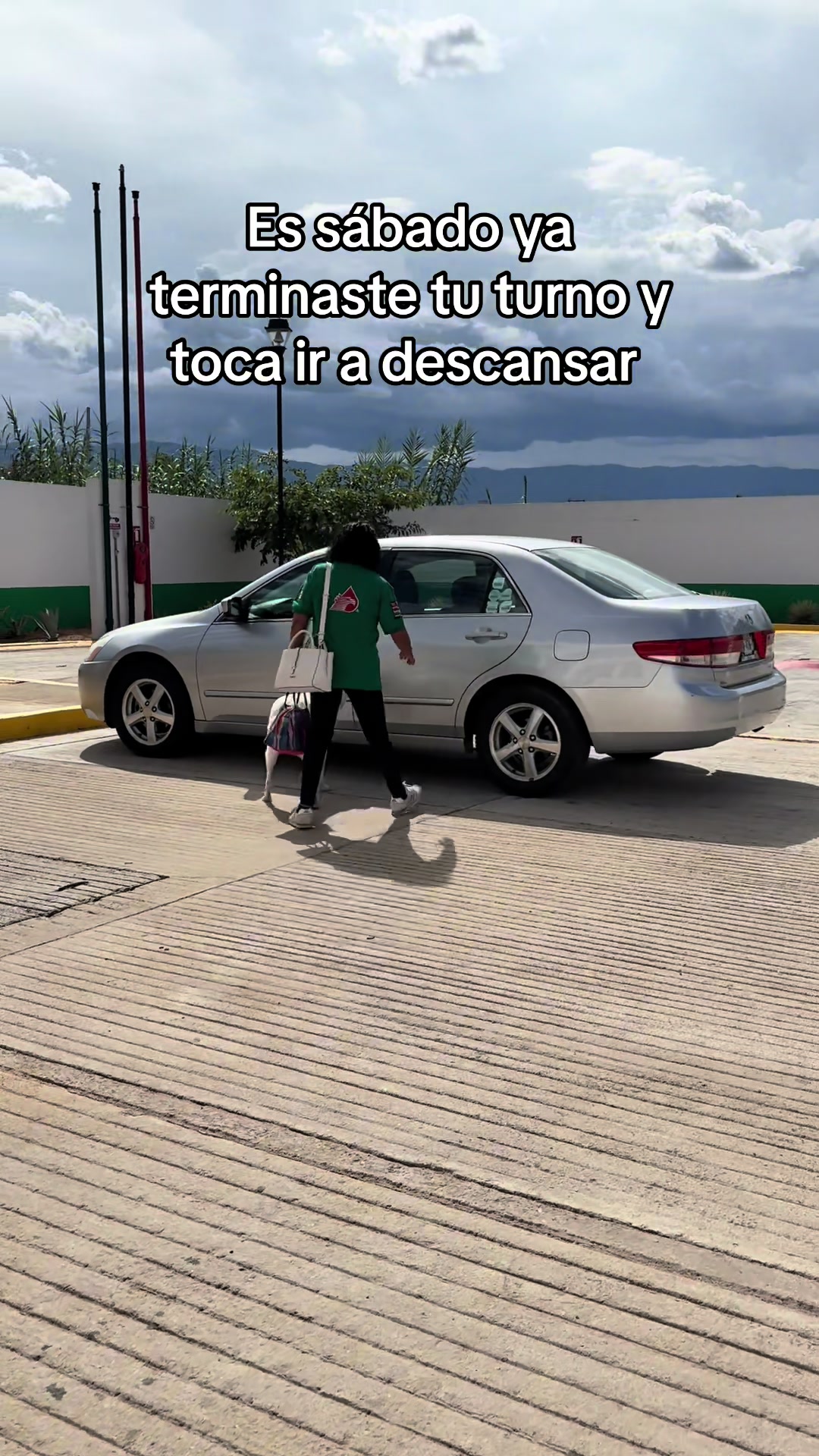 @Mailo el perro gasolinero