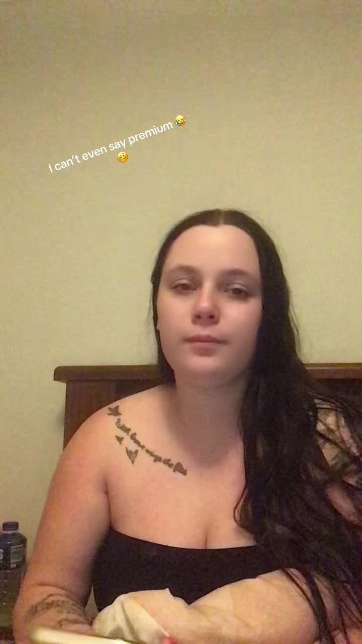 @chels_xo