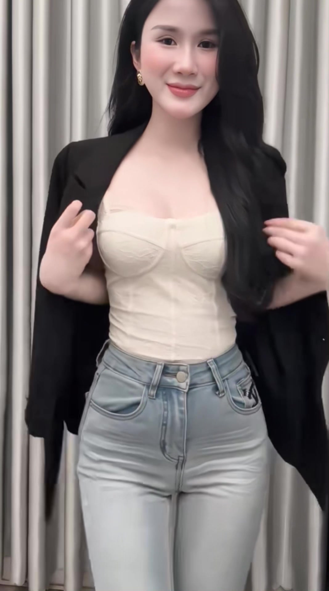 @SHE-Fashion