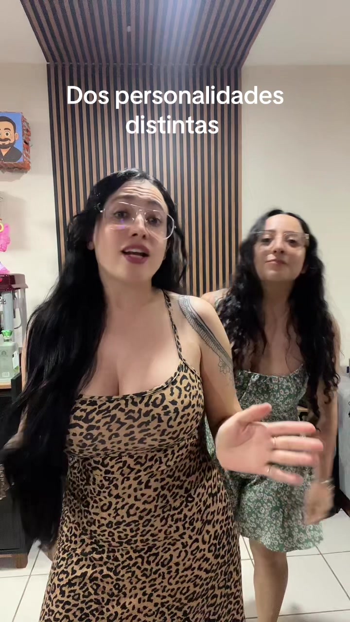 @Las Hermanas Bre y Sam