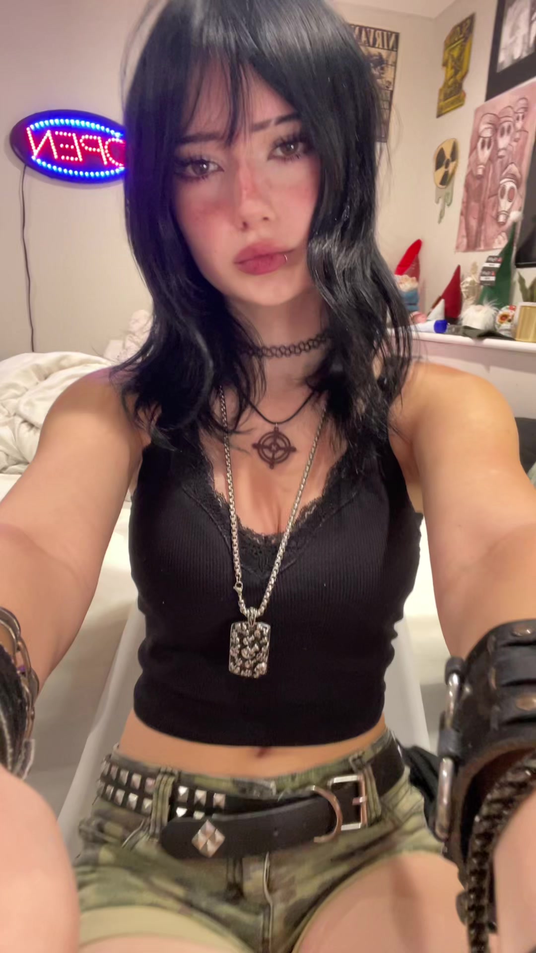 @☣️Sienna🦂