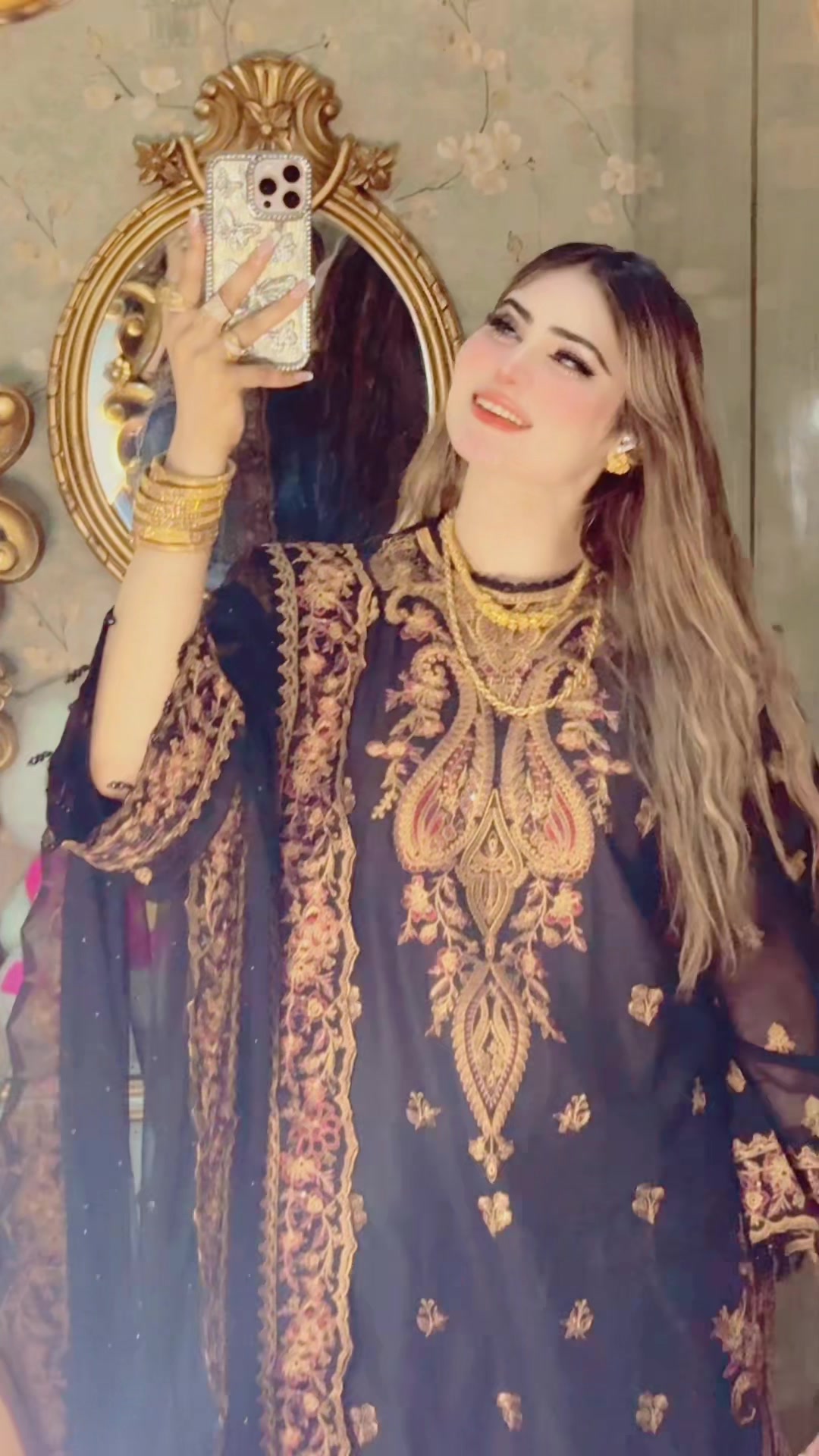 @Reema Khan