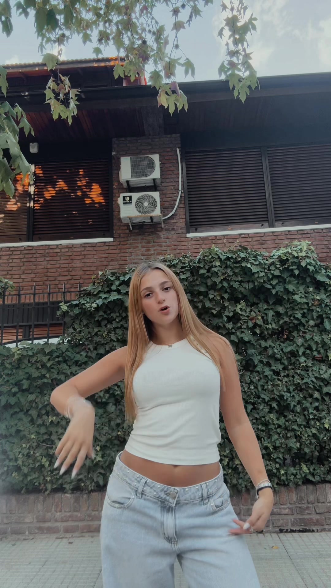 @tina