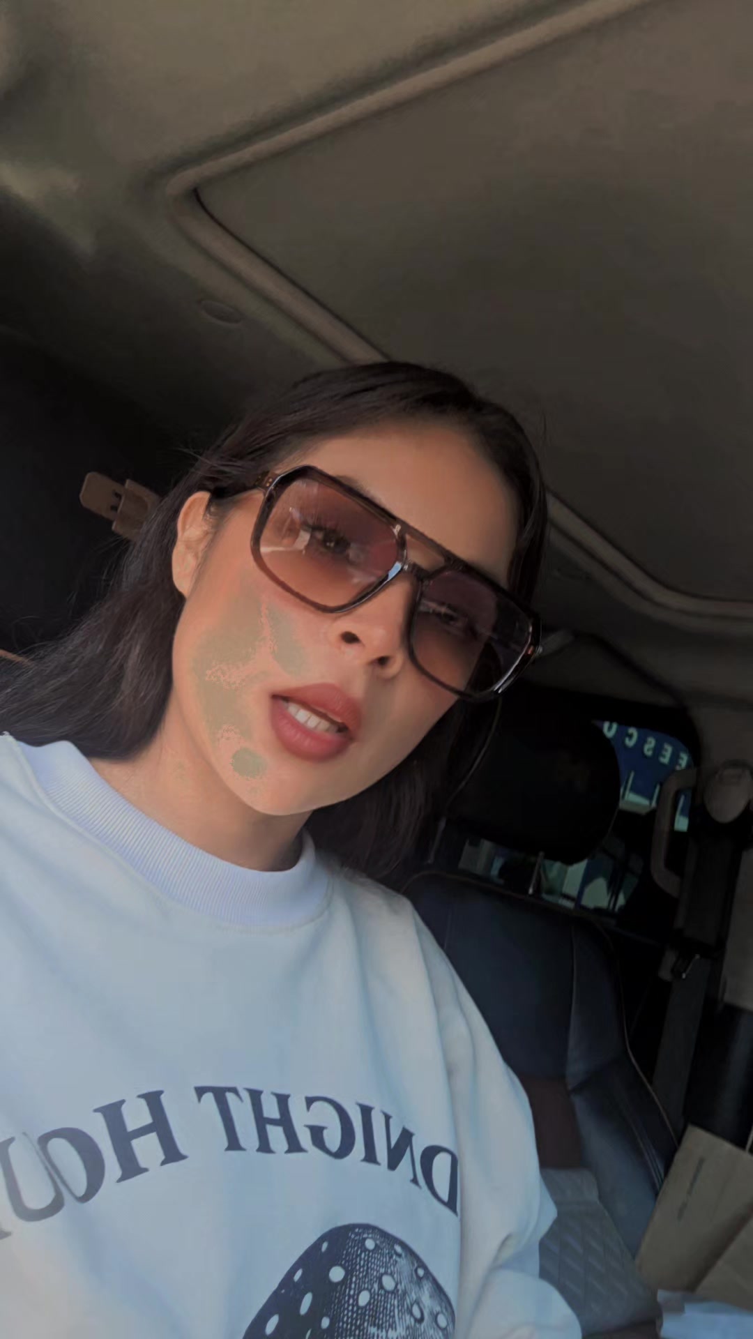 @🖤