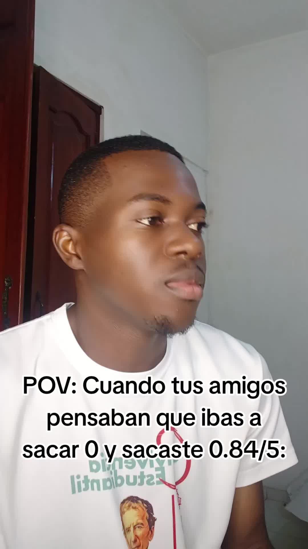 @unprofeconaura 😎