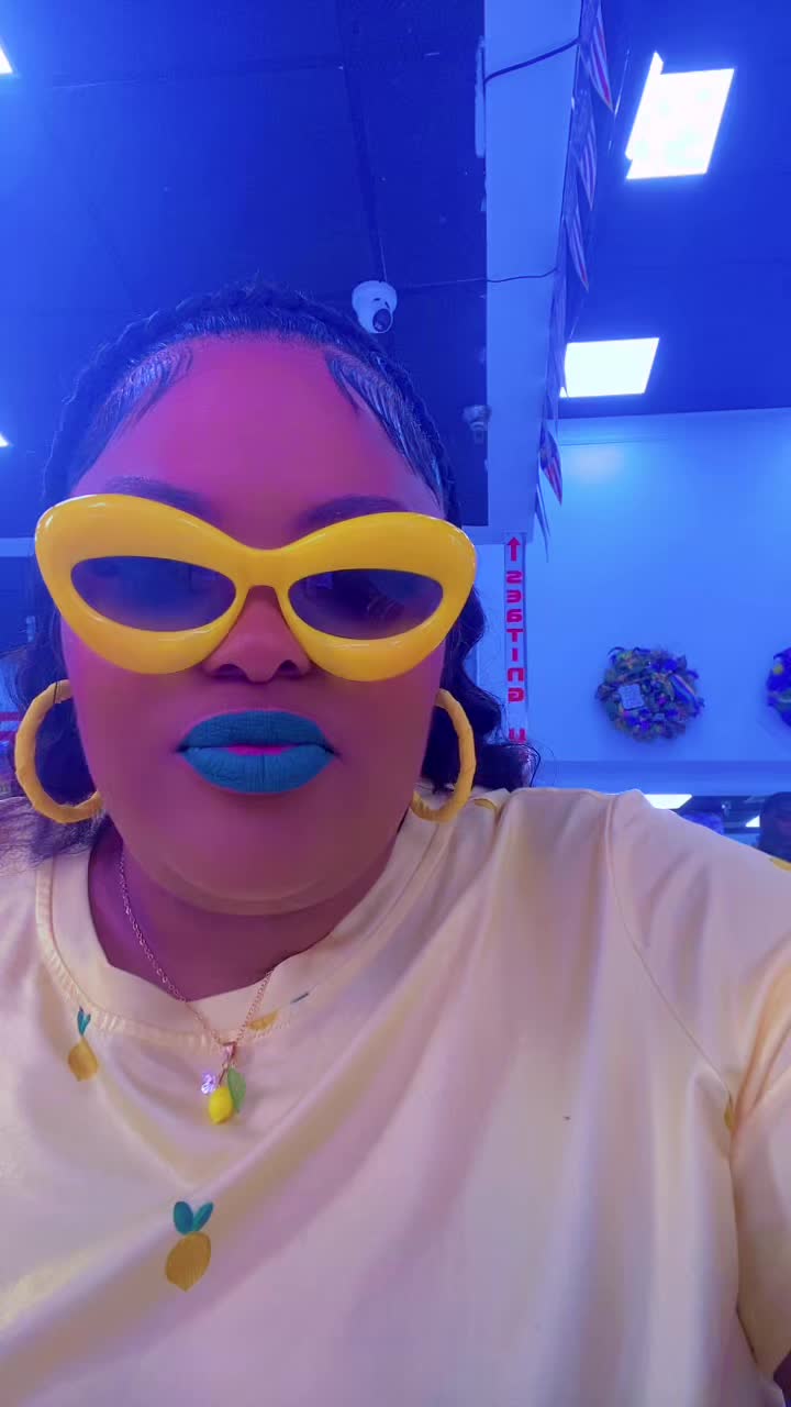 @ColorMeHawttStuff