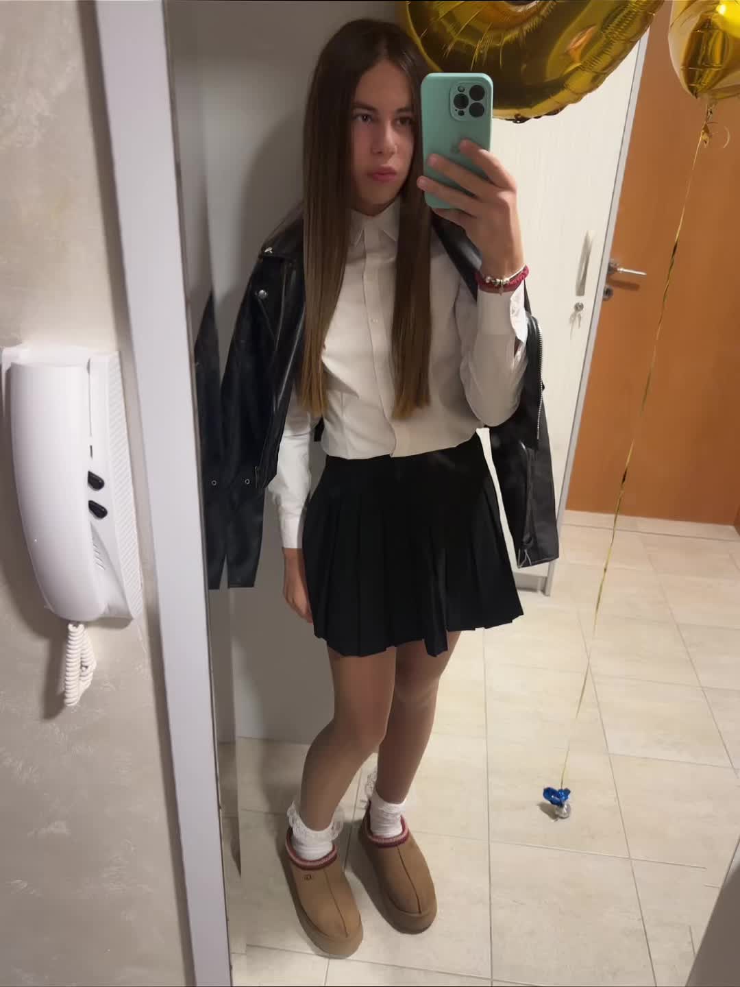 @Saraa