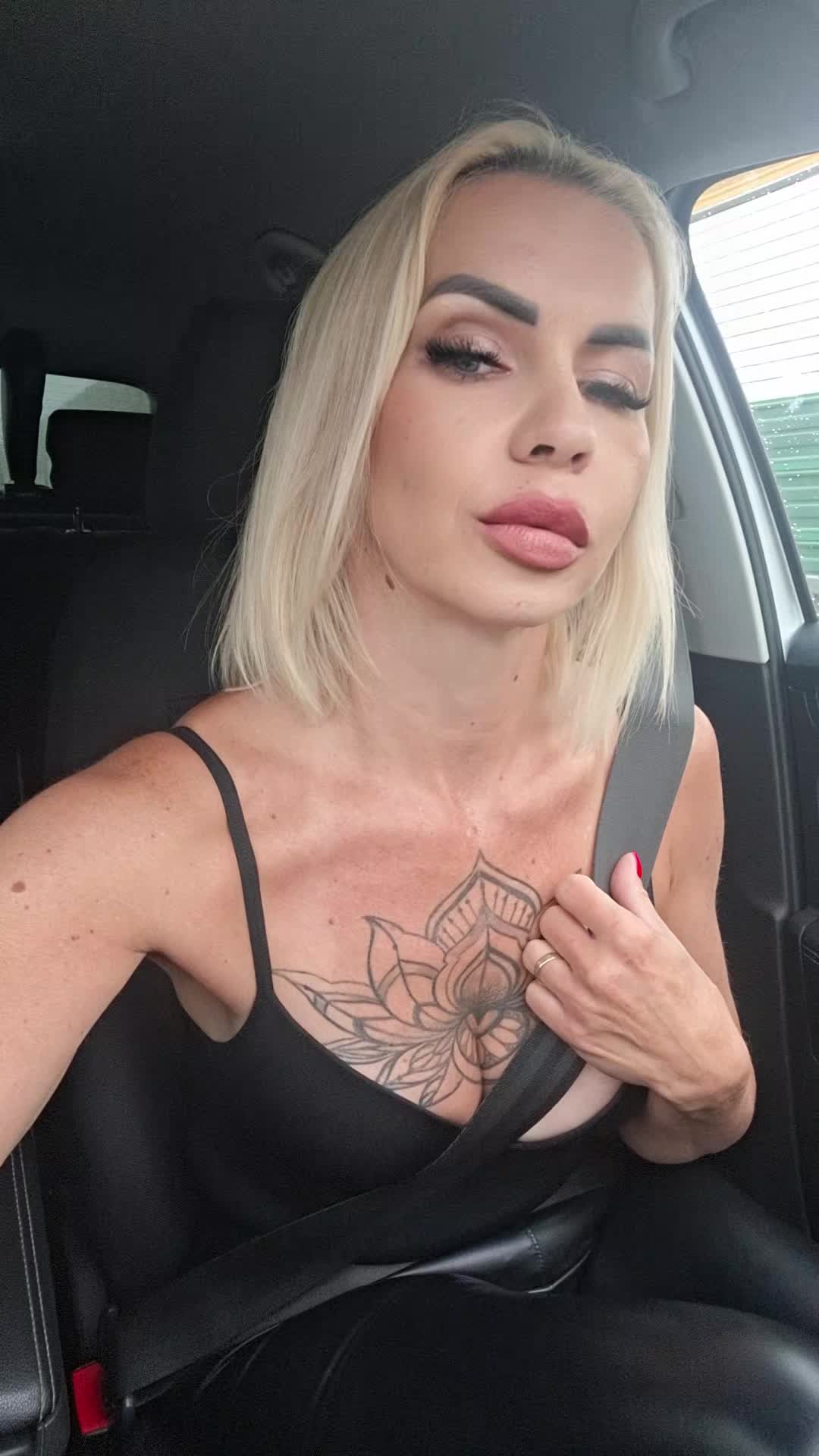 @catwoman