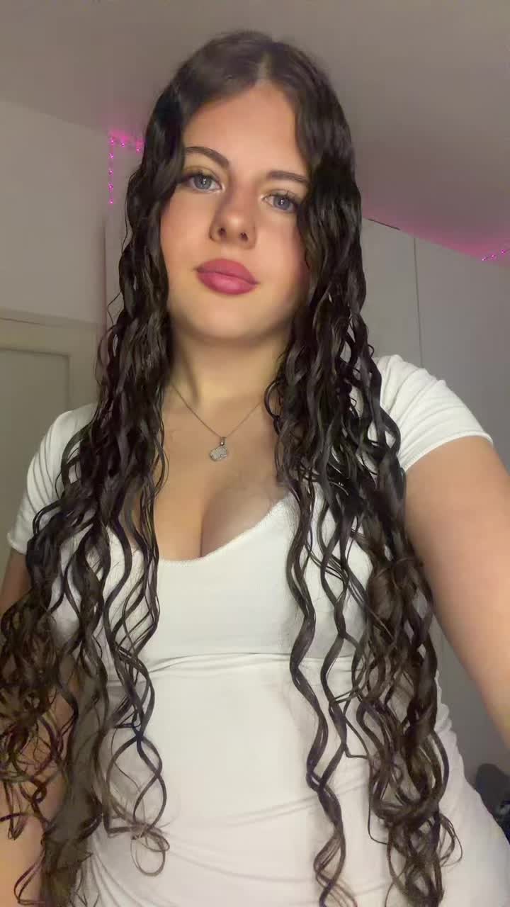 @𝓨𝓪𝓻𝓸𝓼𝓴𝓪💞