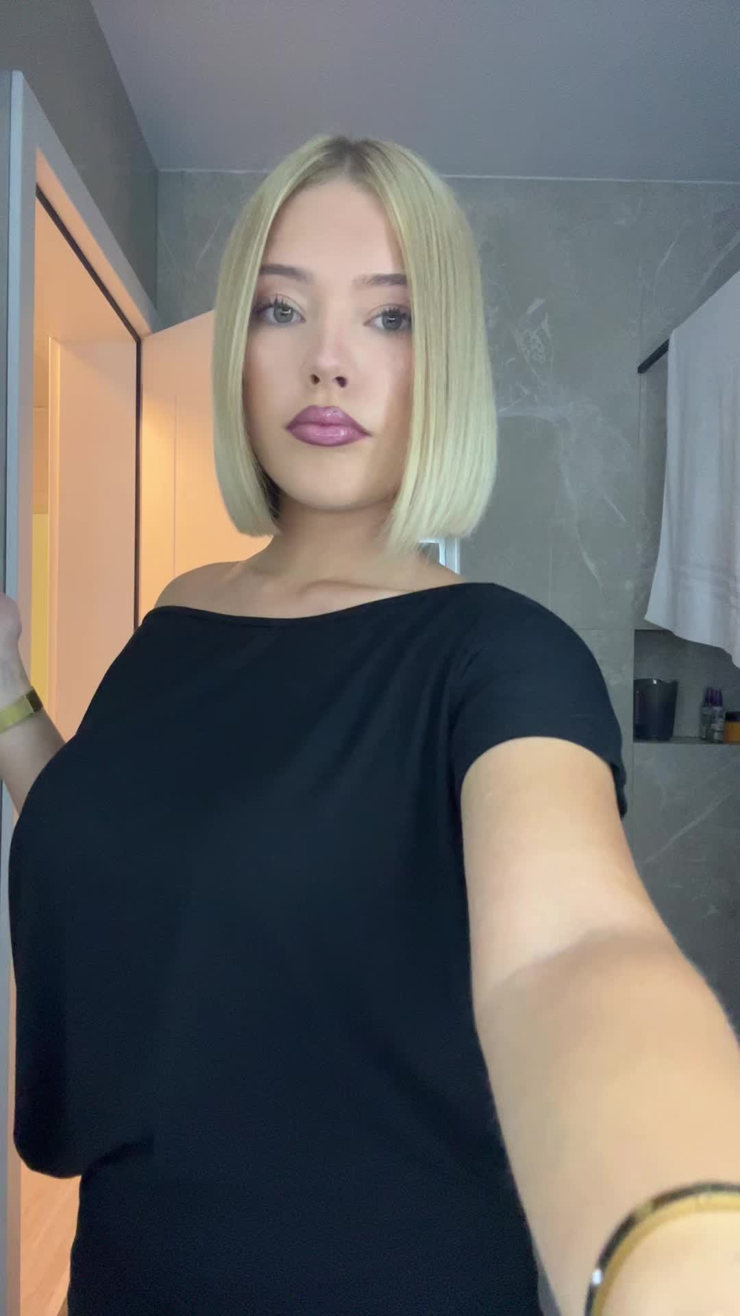 @Lorena 🇽🇰🇦🇱
