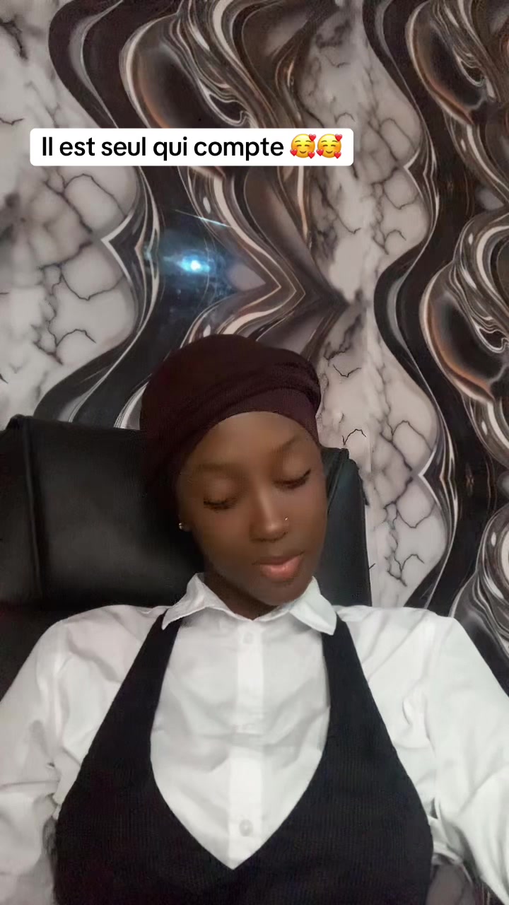 @Amina Diallo 🇬🇳🇬🇳