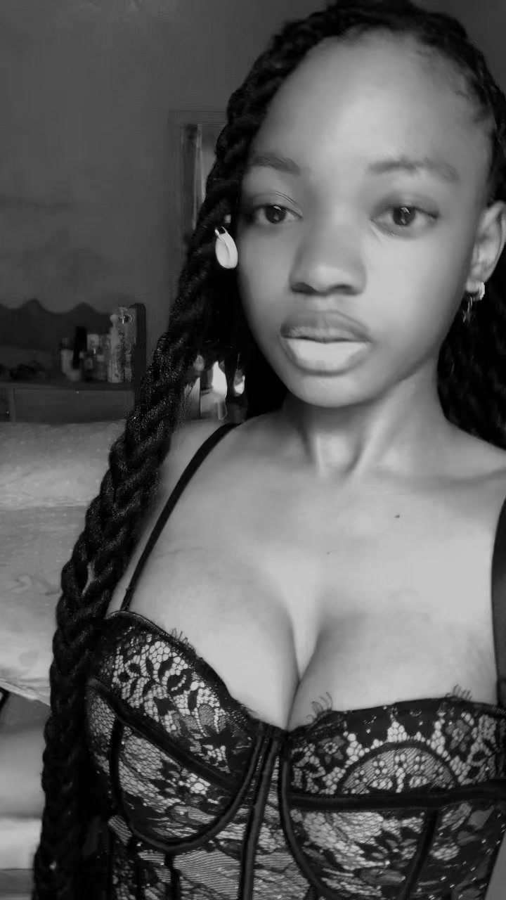 @~black baddie ~🖤🫀