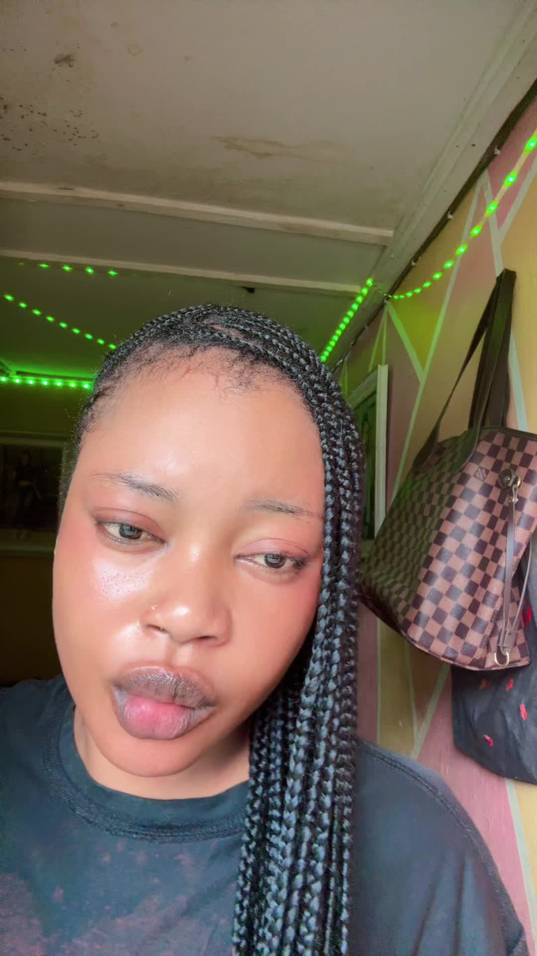 @𝐀𝐝𝐮𝐧𝐧𝐢𝐚𝐝𝐞🫧💞😽🥹