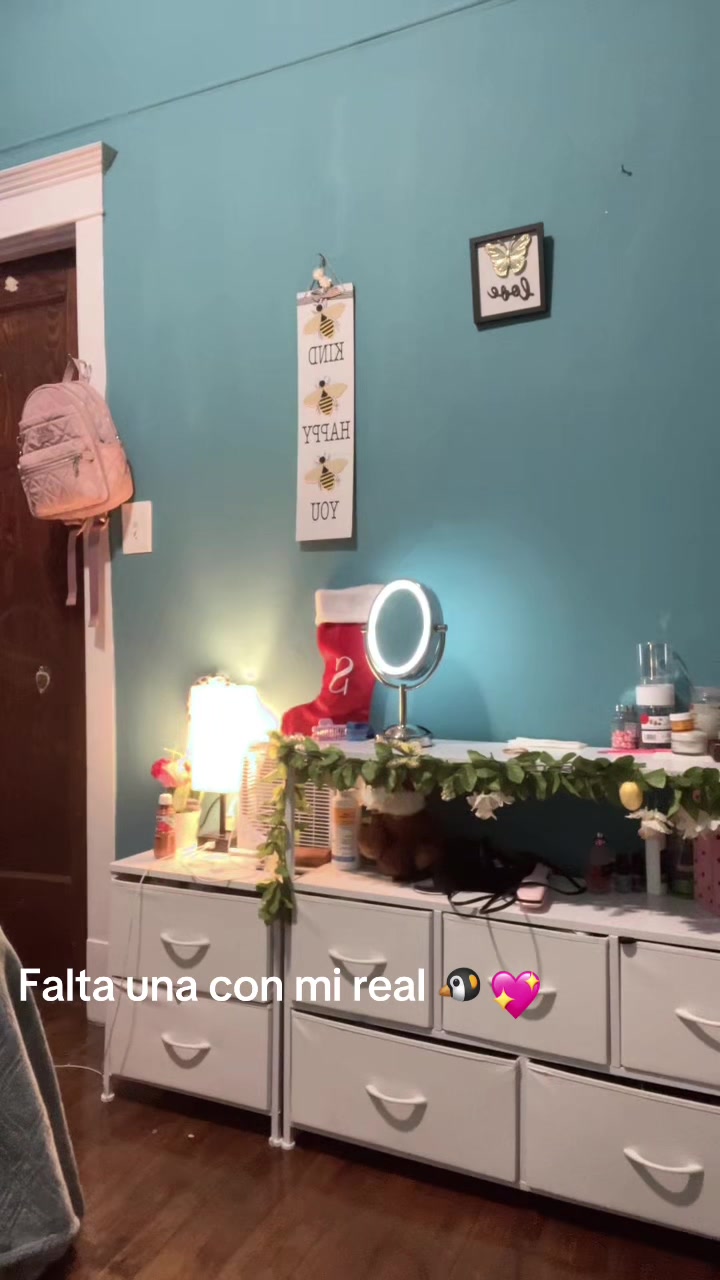 @C e c i l i a 🐧