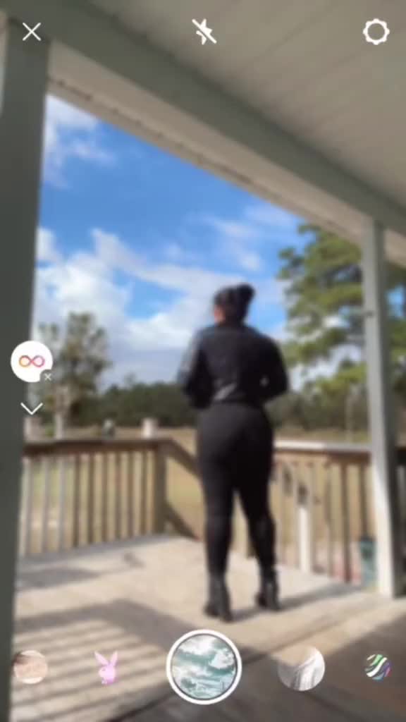 @MartinaMorales