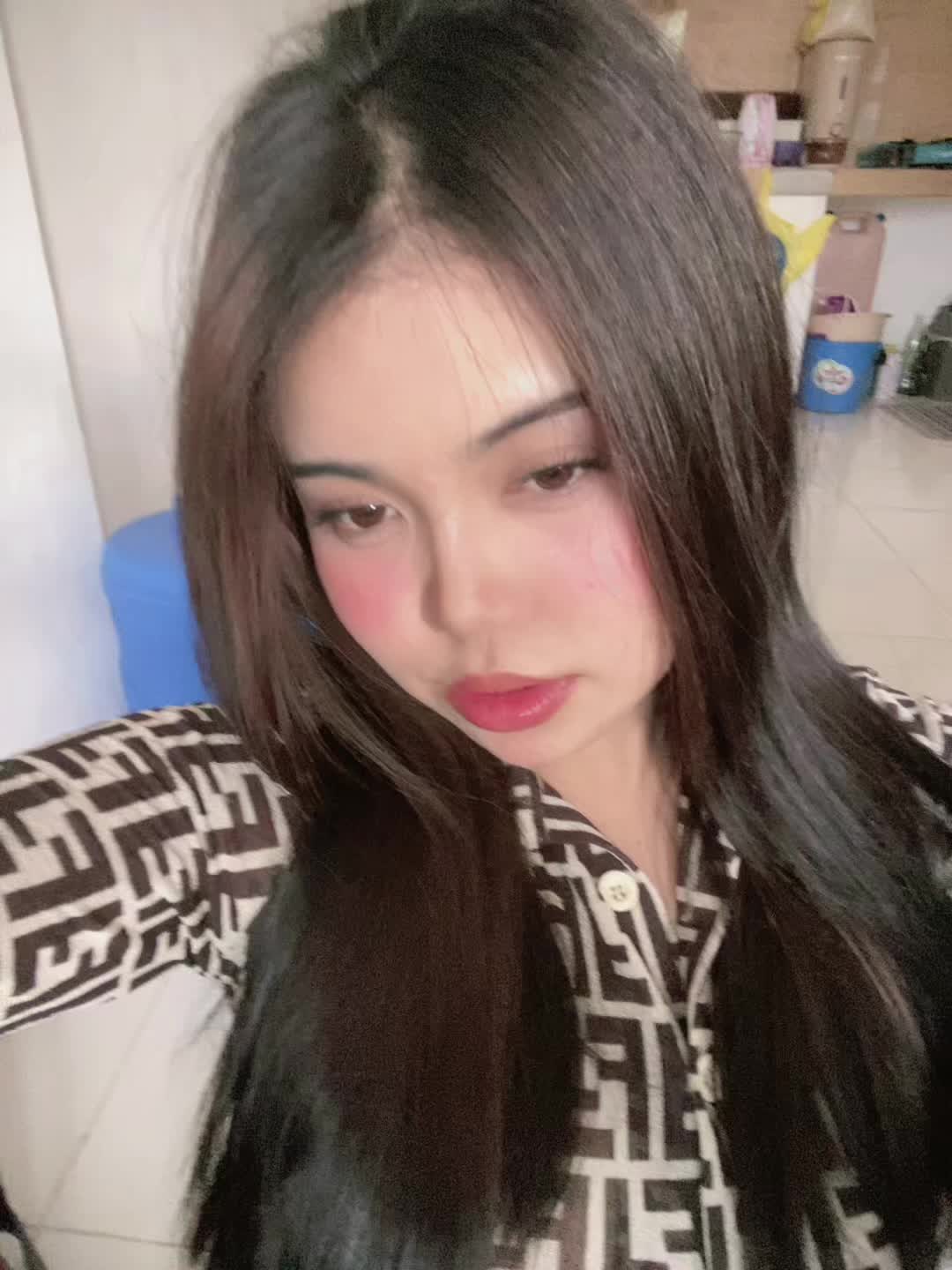 @twtlykvcaaaaahck