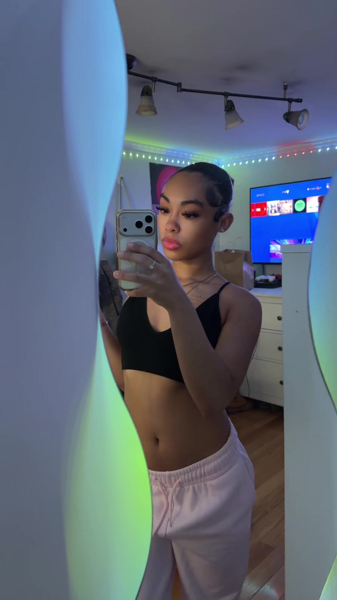 @🧞♀️..