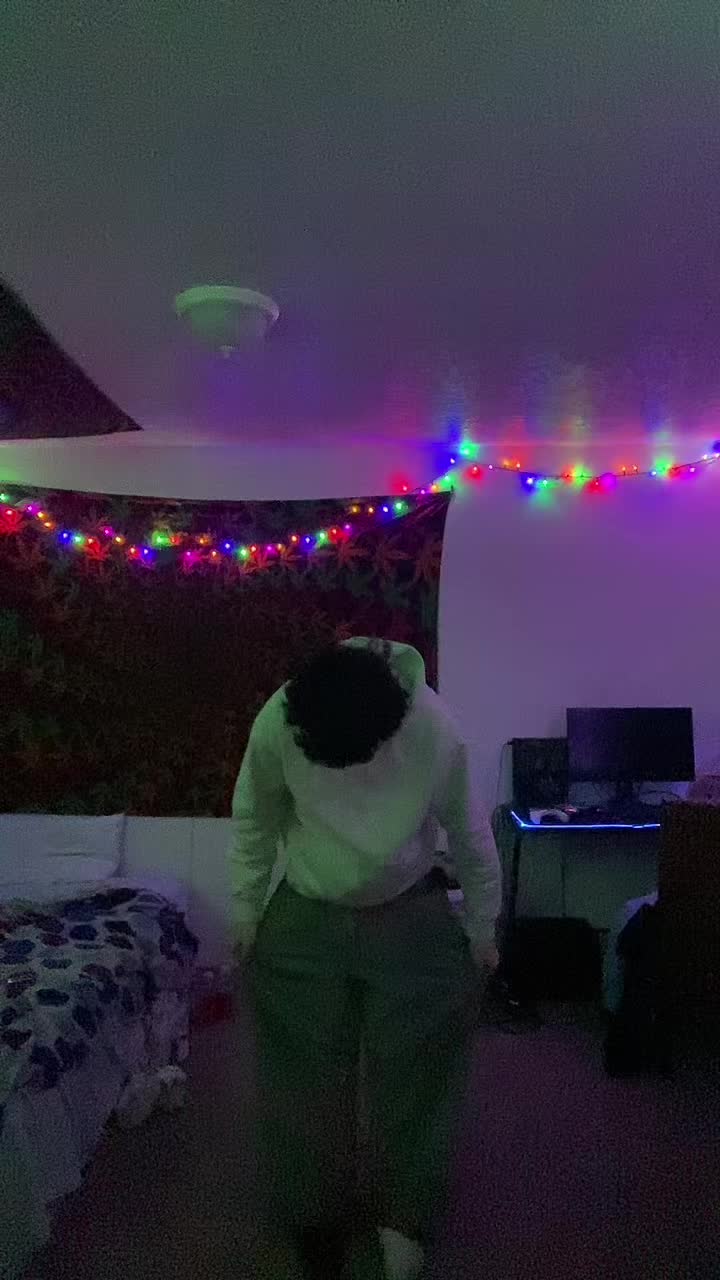 @♱