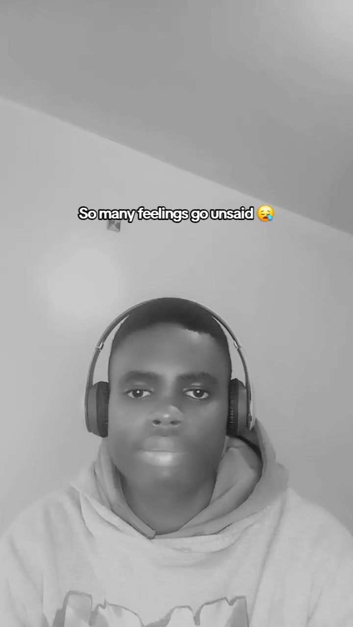 @BLEEDING SOUL💔😭🕊