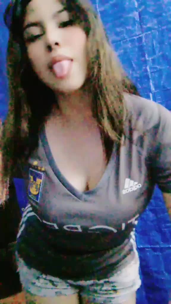 @Ane_:3