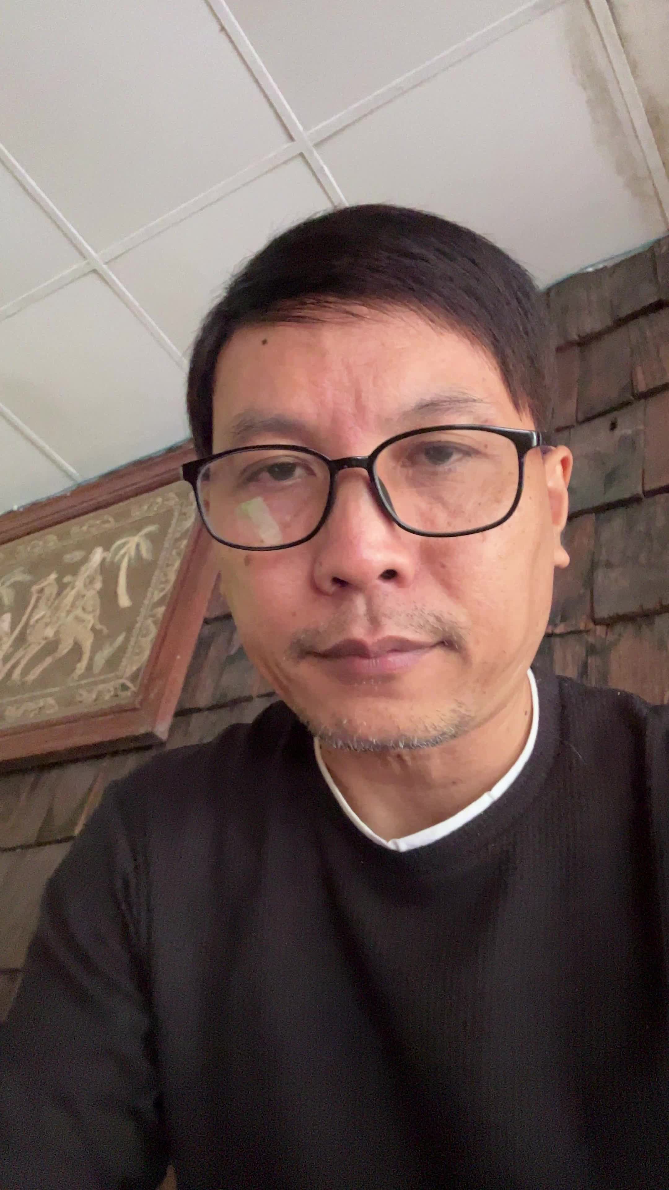 @U Aung