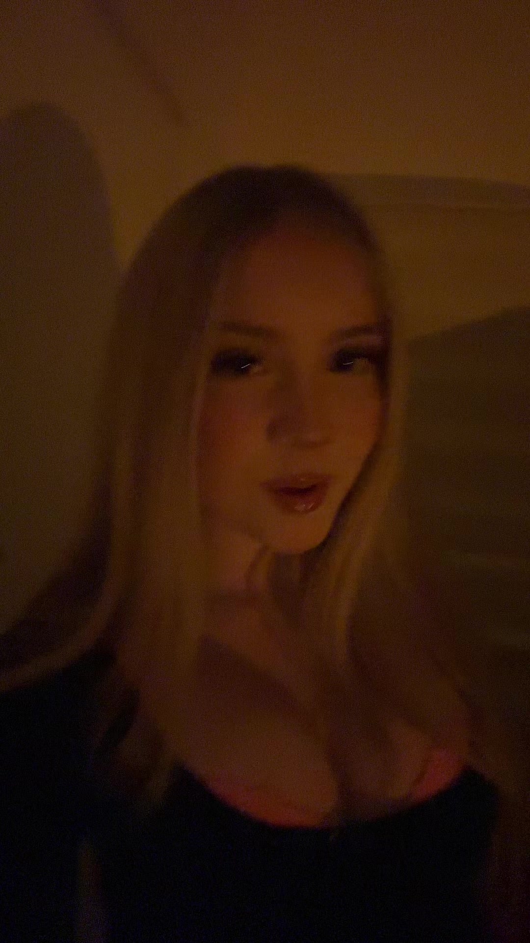 @🧞