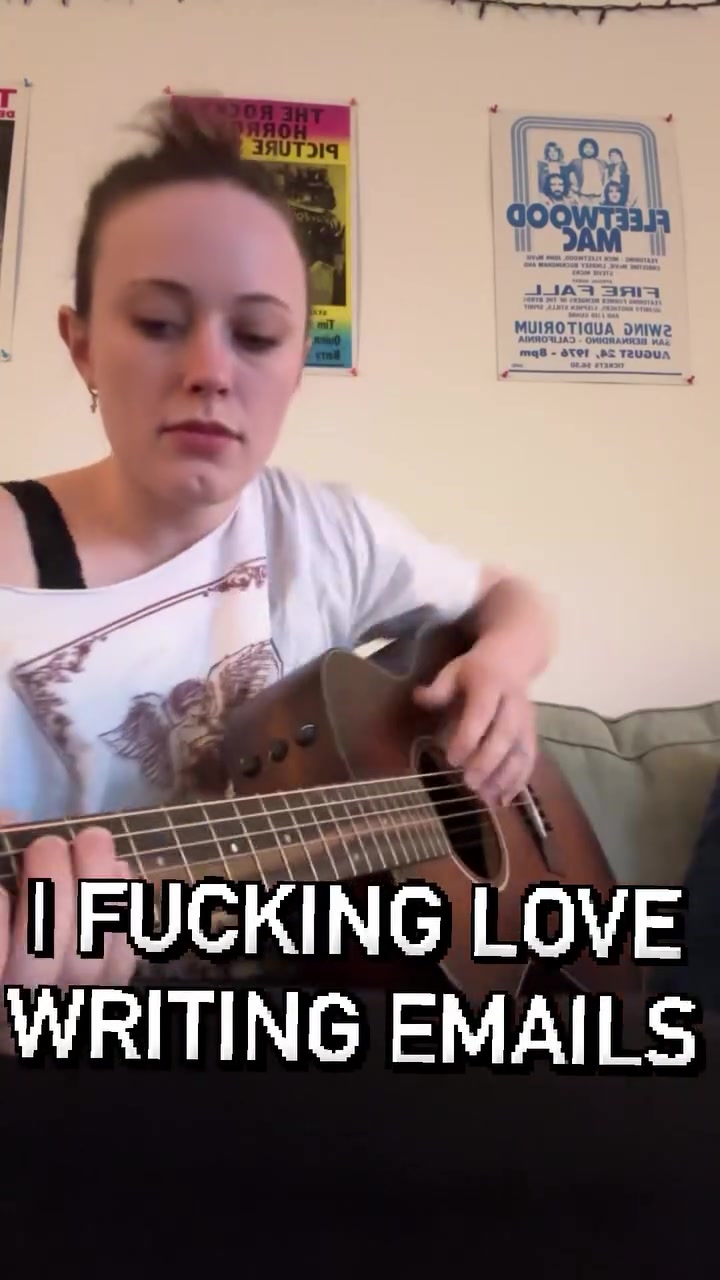 @hot Robbie