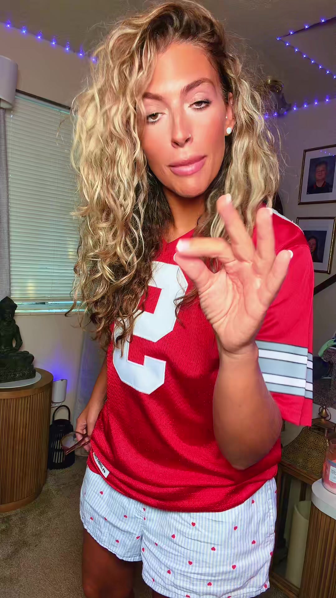 @HottmessCrystalOfficial1