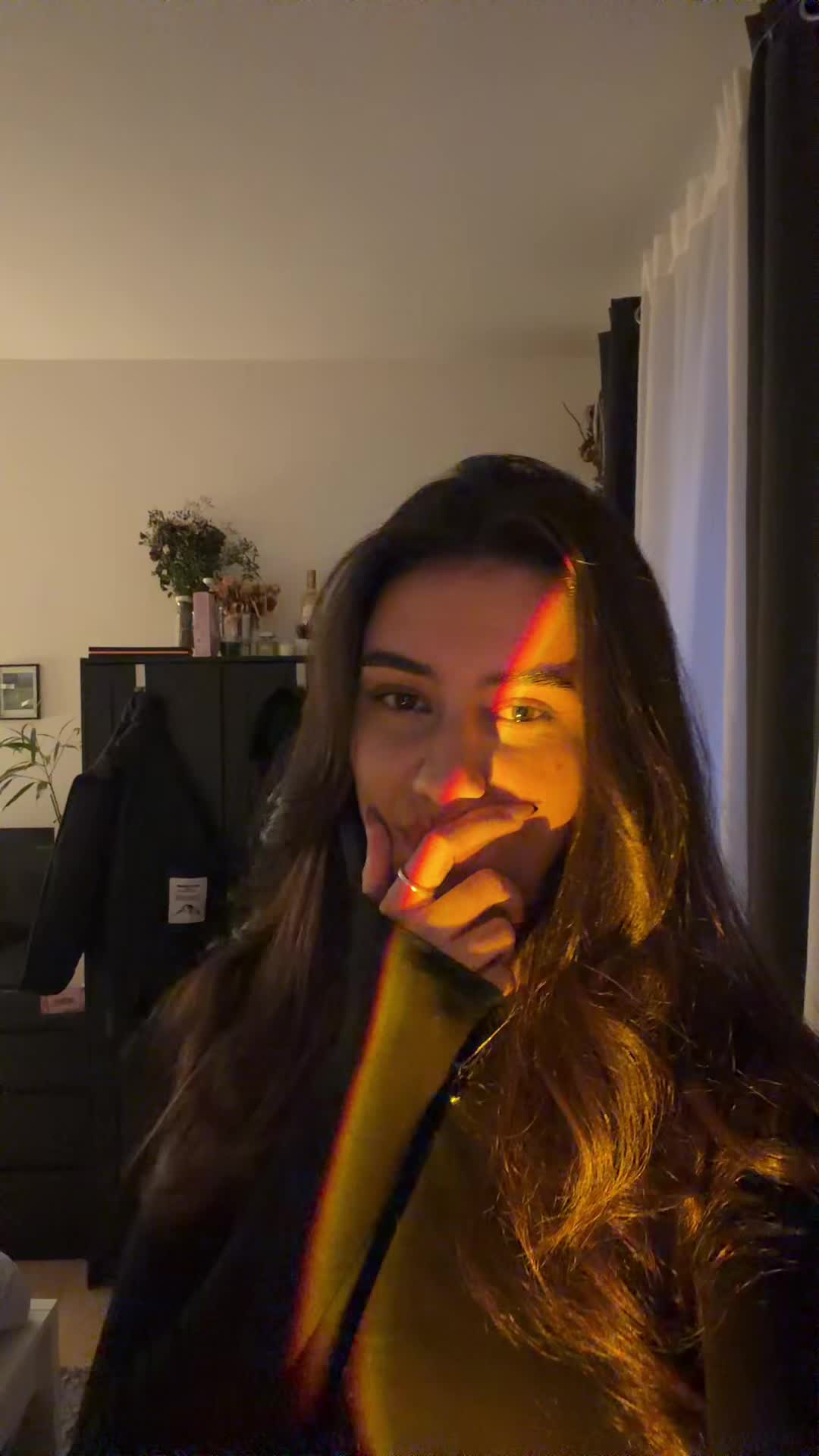 @Emi