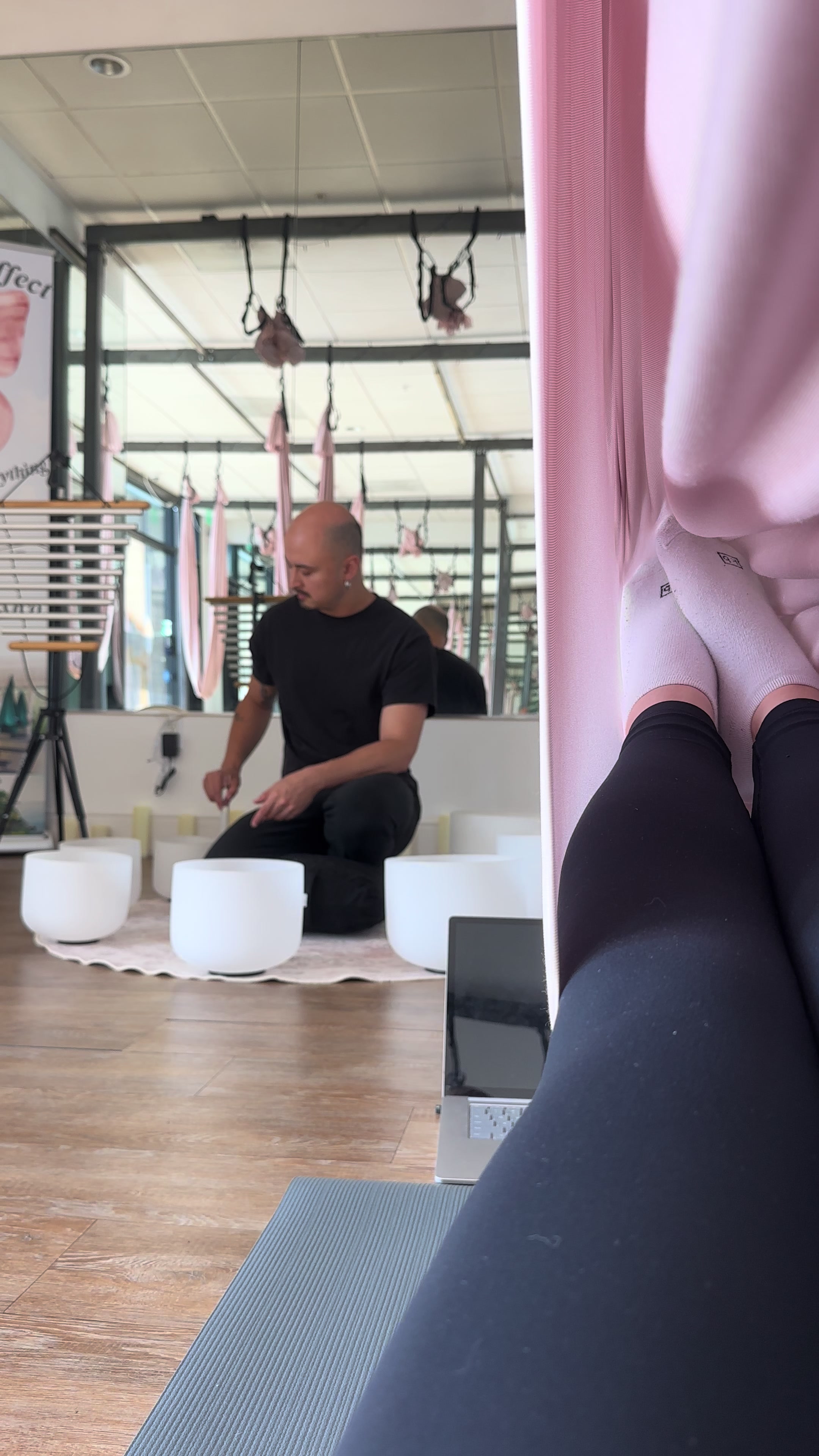 @Open Aerial Yoga