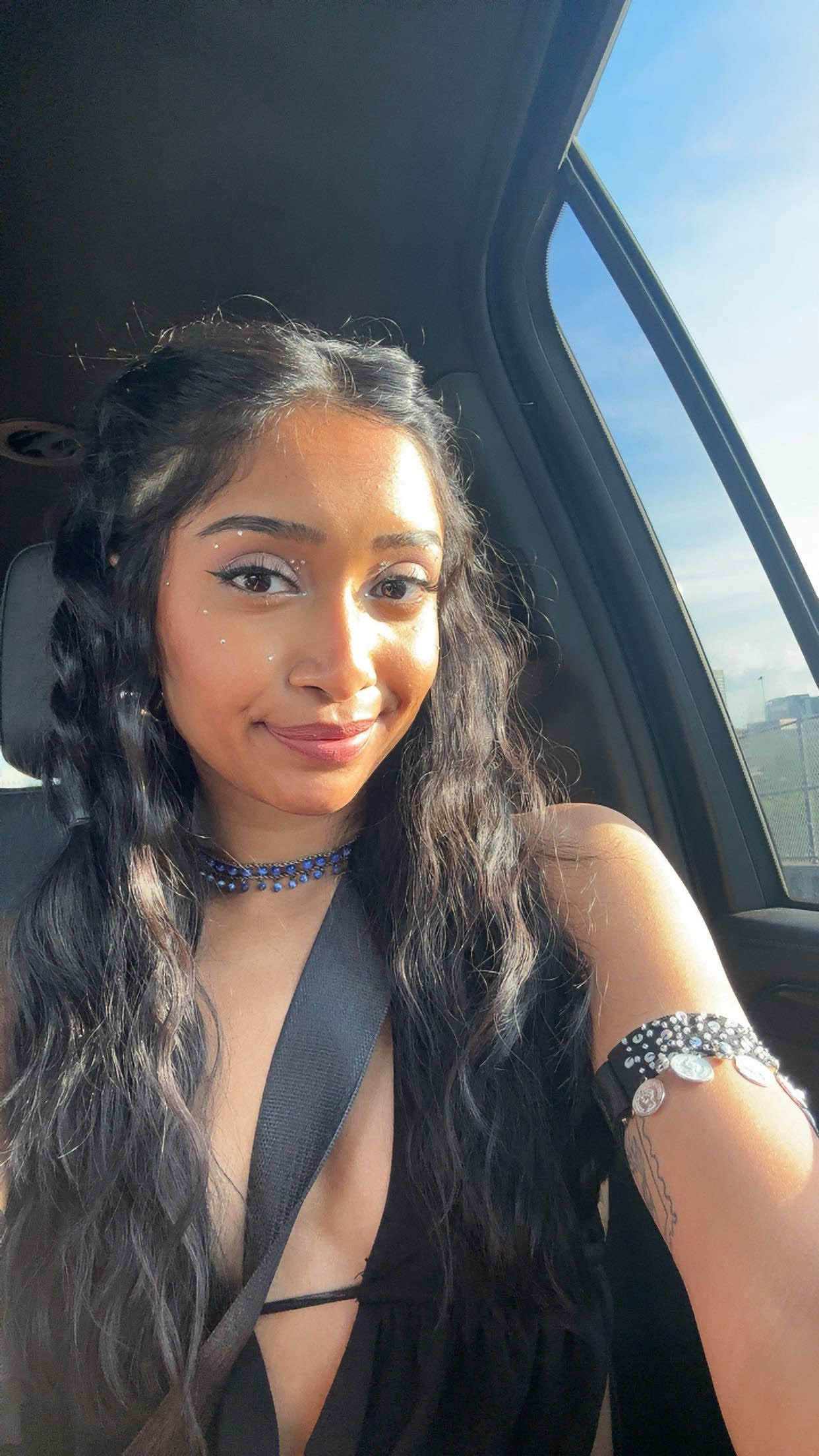 @Asha 🧿