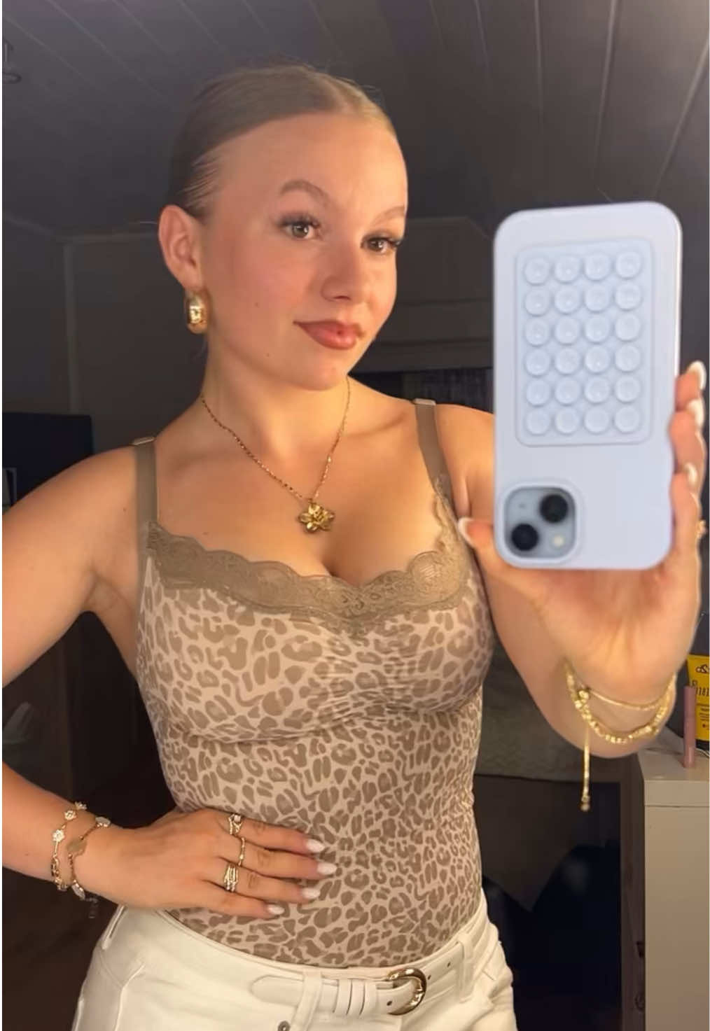 @alinaa.smt