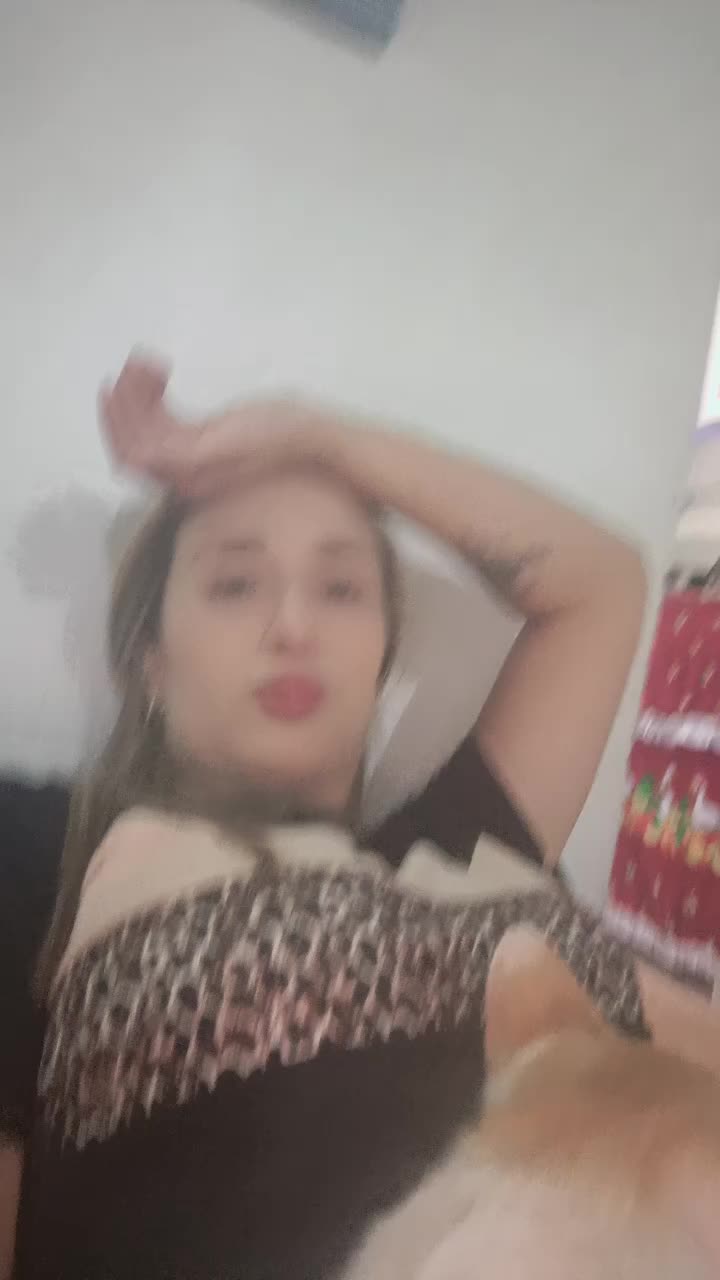 @danielaasuaje268