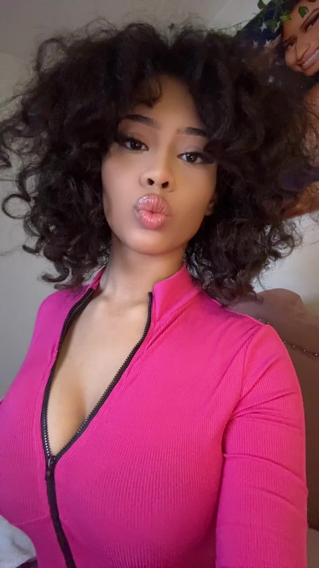 @KADIJA ☆
