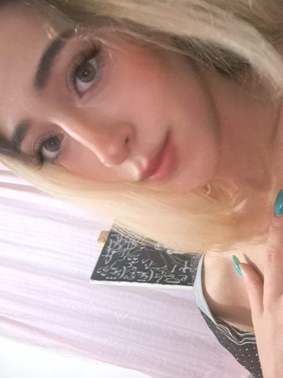 @Niusha