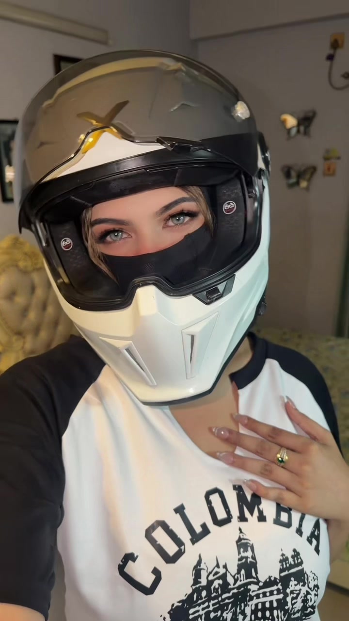 @Koli the lady biker