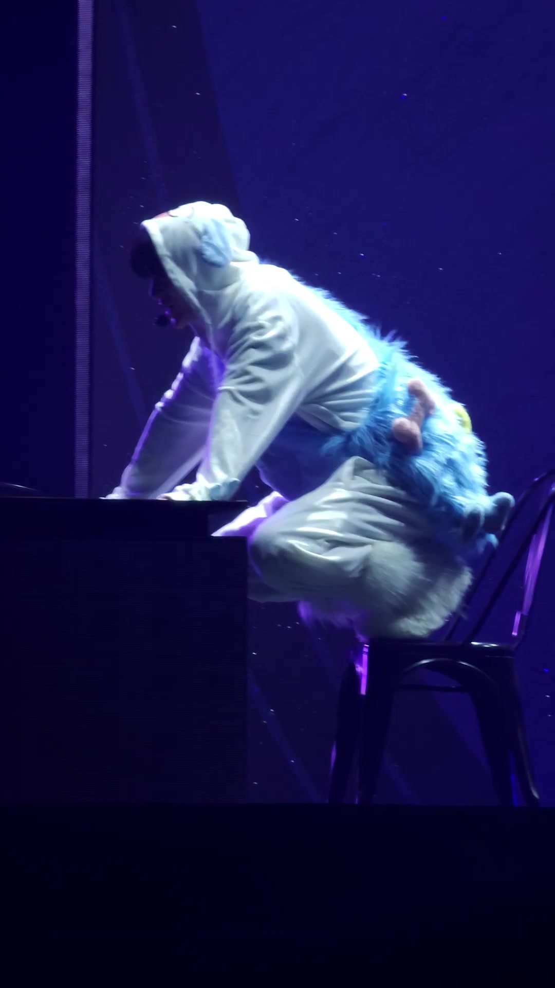 @Eca'