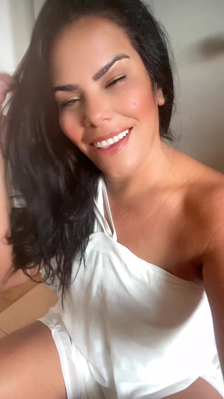 @Aneli Bezerra a coroa 👑
