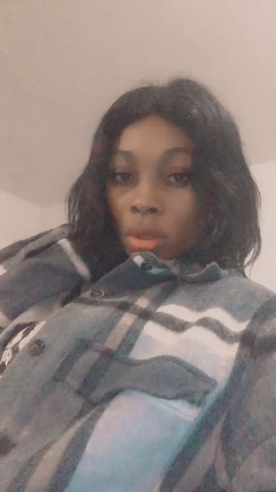 @Prettychocolate🦋