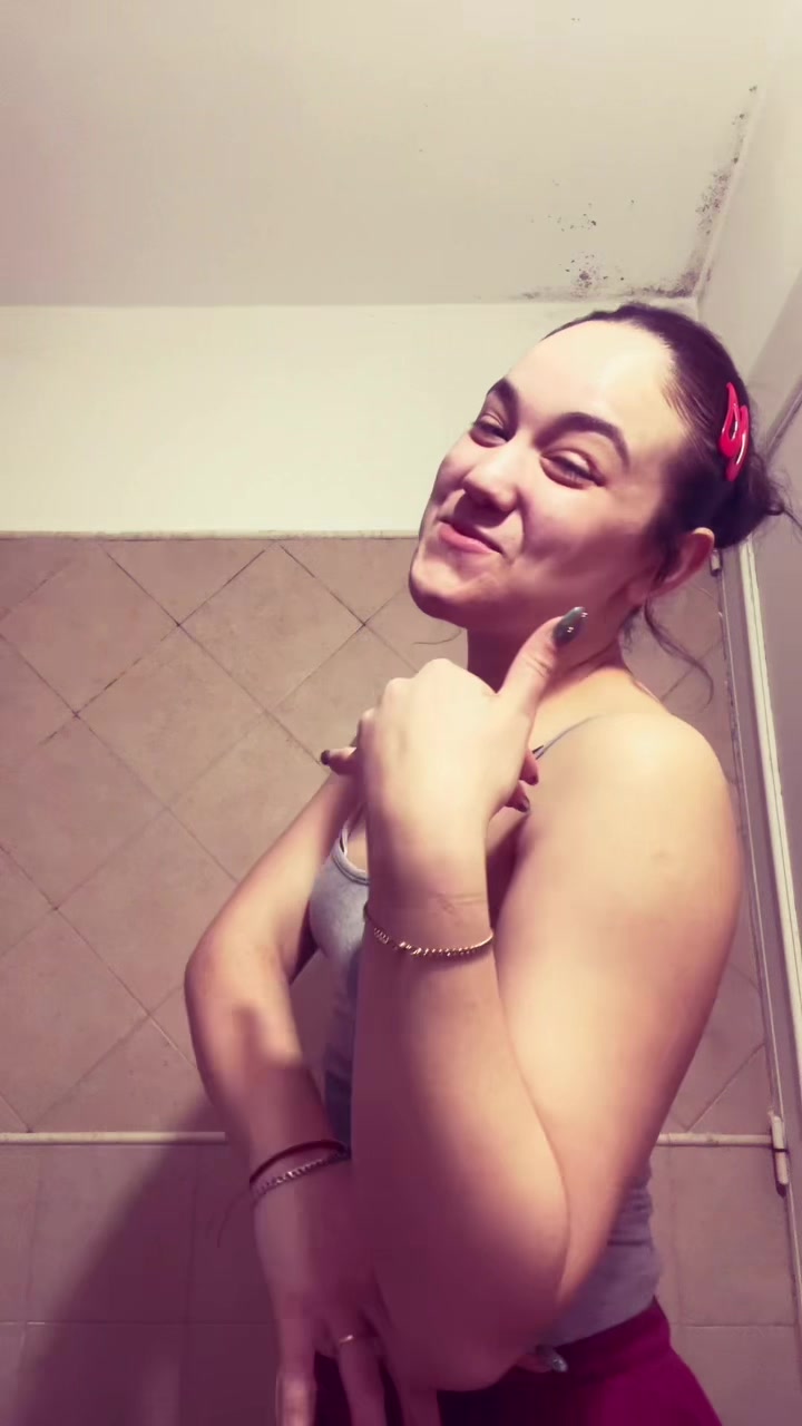 @Micuu_