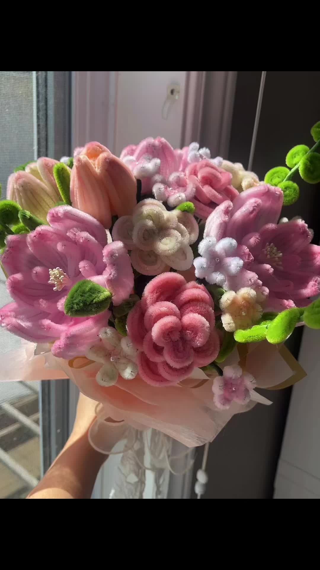 @Crescent Flowers 💐