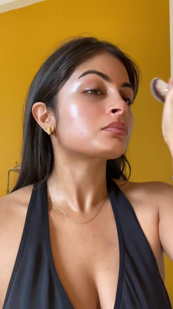 @Sakshi🦎🍋🌶