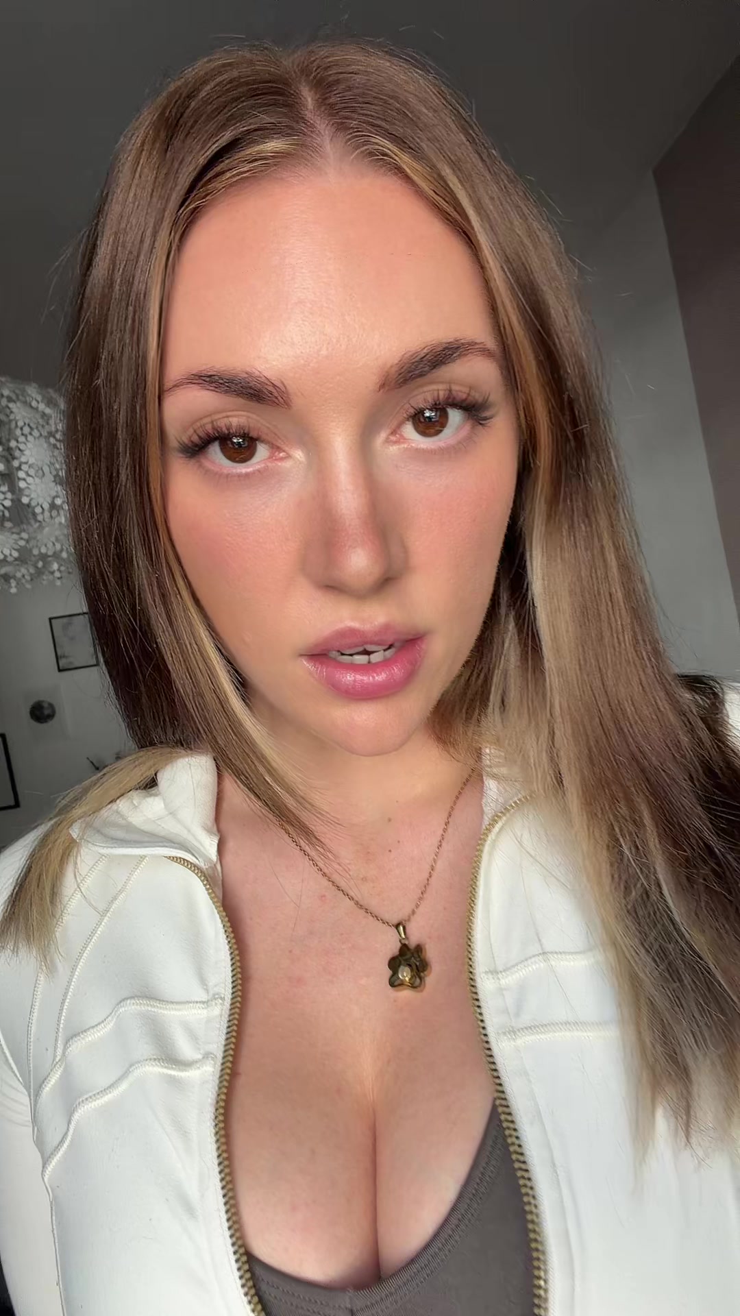 @emixmarie