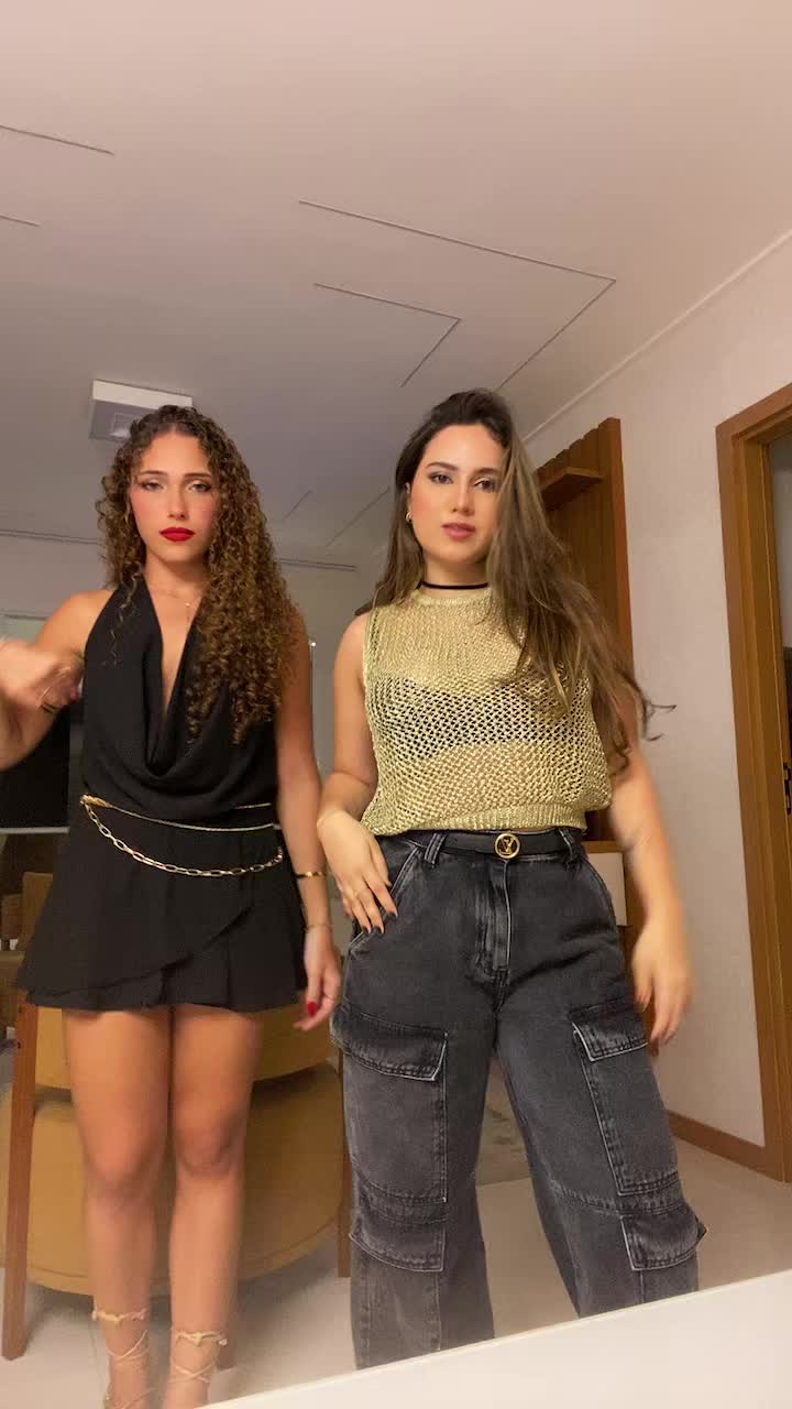 @Jú