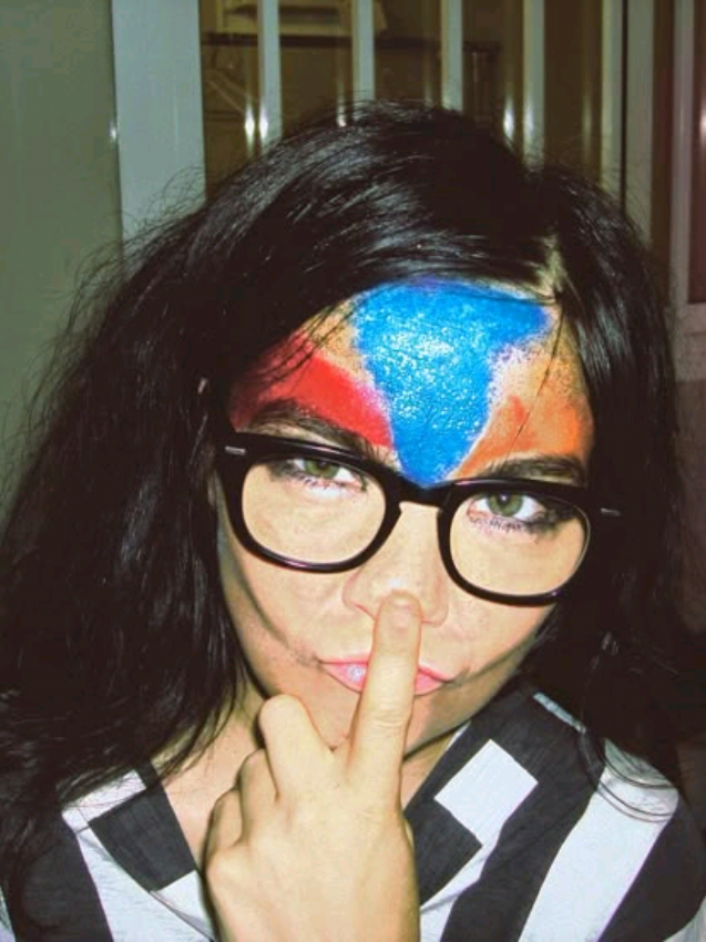 @🎃Björk🎃