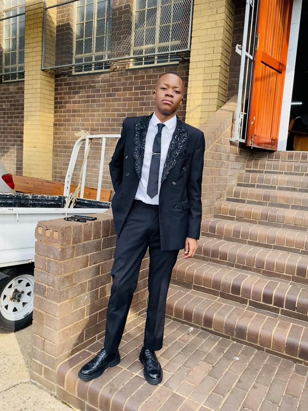 @NKOSANA 🌊